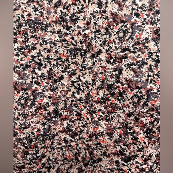 ATHLETA Conscious crop top. Padded. Size M - Picture 4 of 9